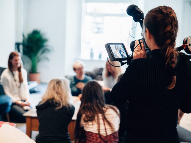 Relations avec les publics : quelle stratégie adopter durant le confinement ?